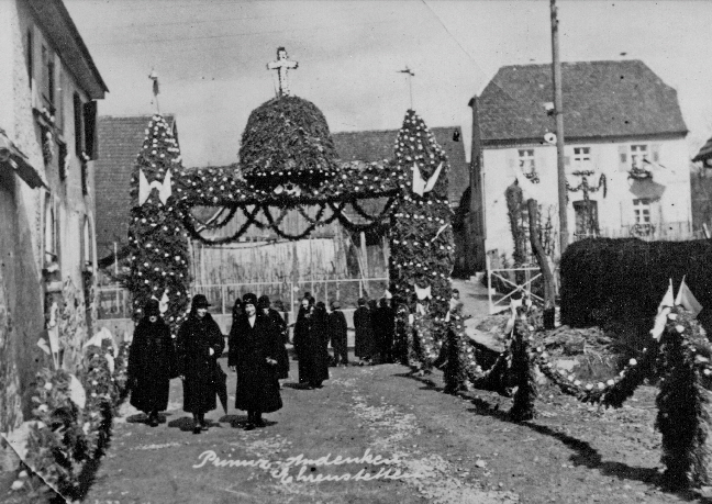 12-Unterdorfstr. 13.  Stiefvater 22.3.1931 Primiz Pfarrer Frsto.1931 Primiz Pfarrer Frsto